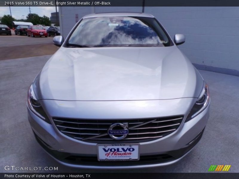 Bright Silver Metallic / Off-Black 2015 Volvo S60 T5 Drive-E