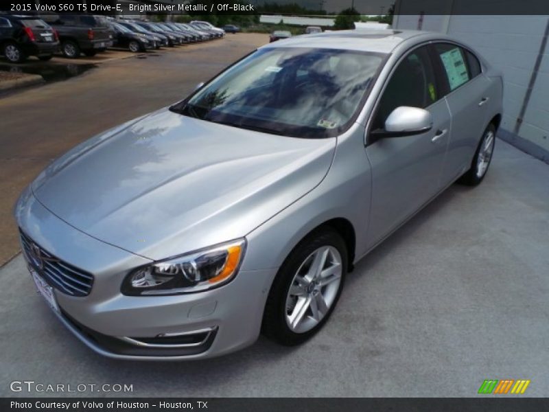 Bright Silver Metallic / Off-Black 2015 Volvo S60 T5 Drive-E