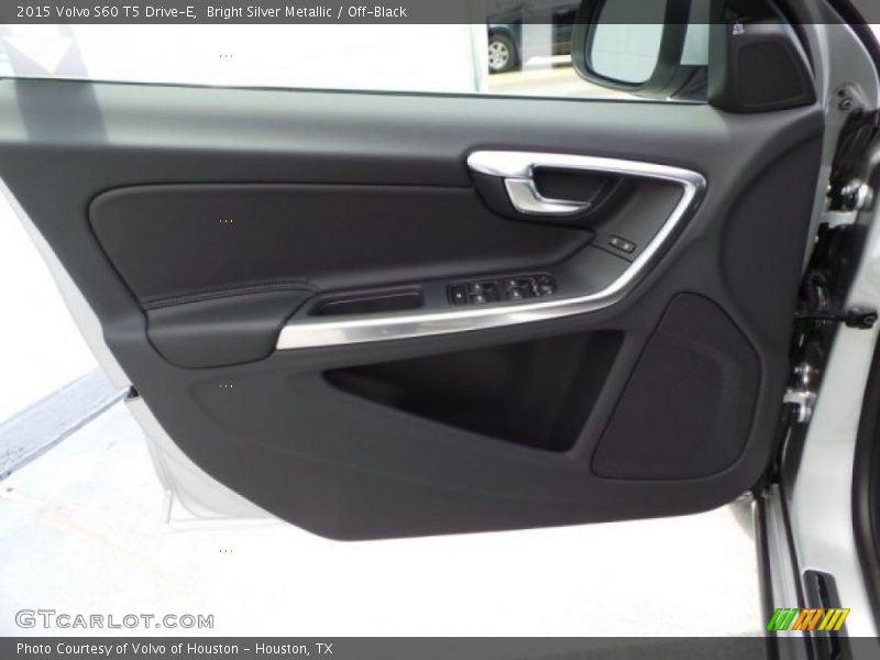 Bright Silver Metallic / Off-Black 2015 Volvo S60 T5 Drive-E