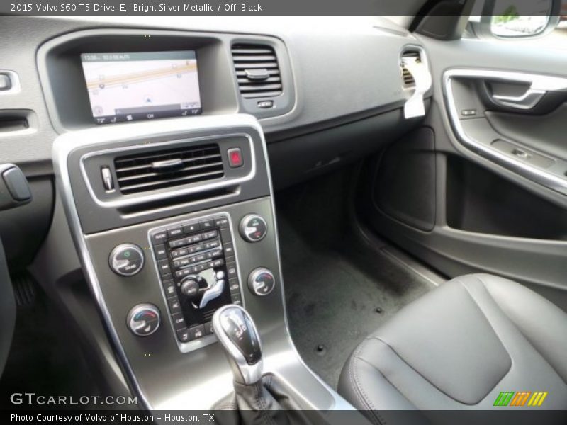 Bright Silver Metallic / Off-Black 2015 Volvo S60 T5 Drive-E