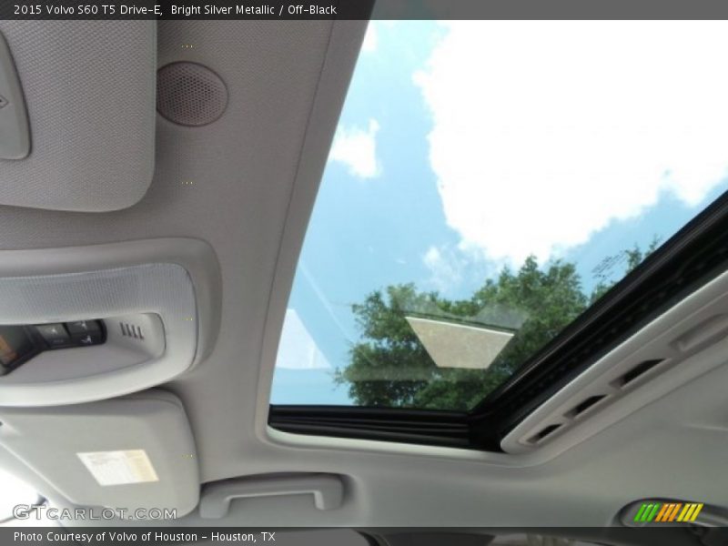 Bright Silver Metallic / Off-Black 2015 Volvo S60 T5 Drive-E