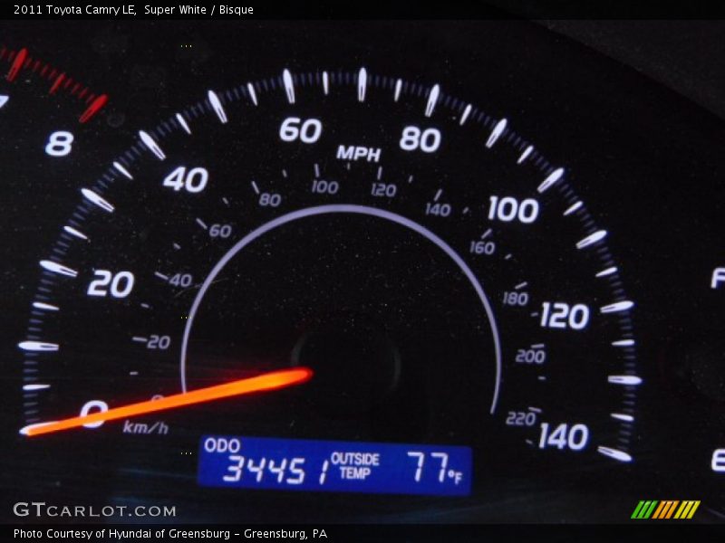 Super White / Bisque 2011 Toyota Camry LE