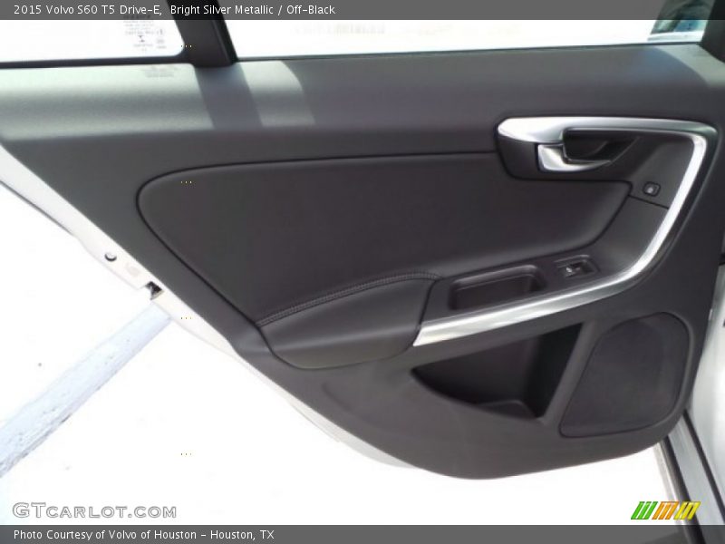 Bright Silver Metallic / Off-Black 2015 Volvo S60 T5 Drive-E