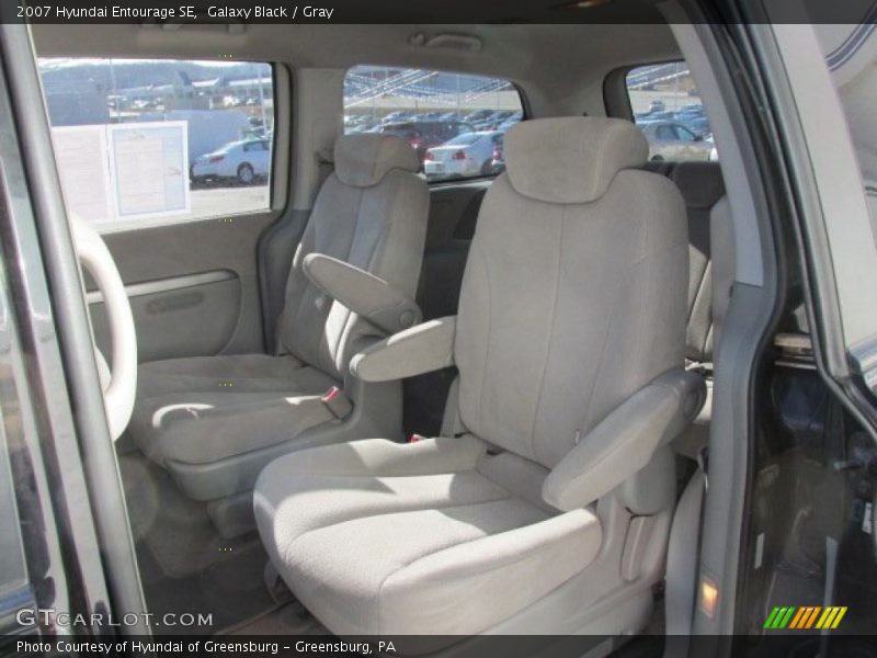 Galaxy Black / Gray 2007 Hyundai Entourage SE