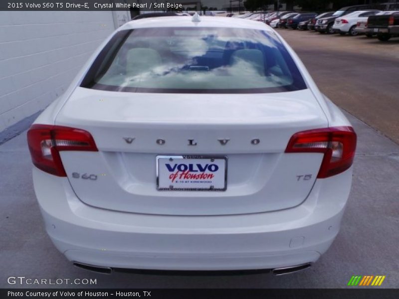 Crystal White Pearl / Soft Beige 2015 Volvo S60 T5 Drive-E