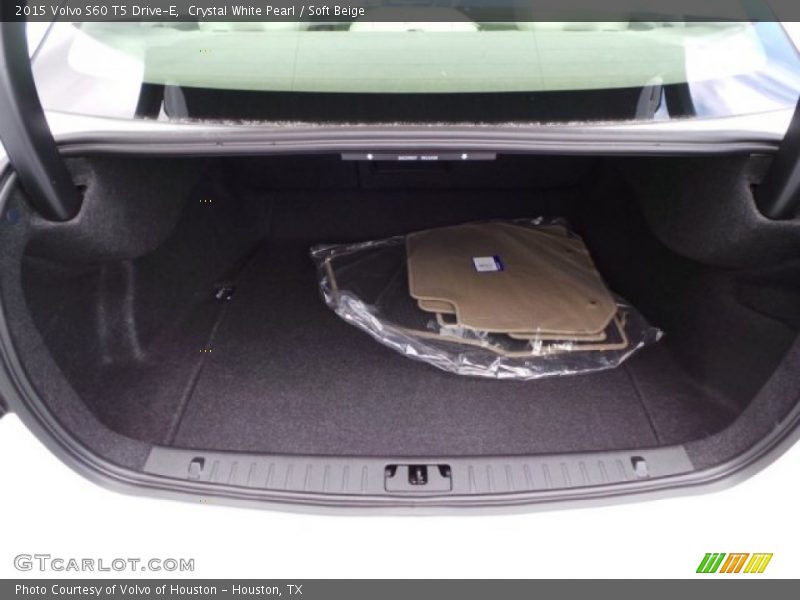 Crystal White Pearl / Soft Beige 2015 Volvo S60 T5 Drive-E