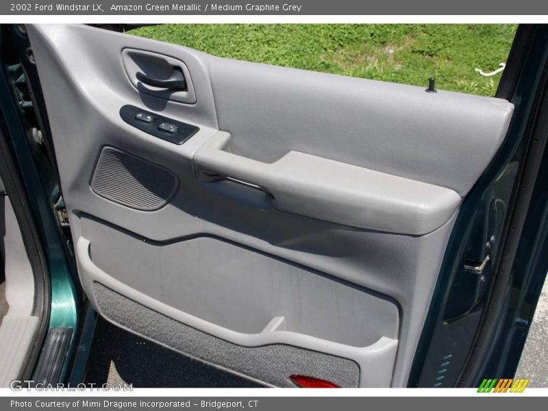 Amazon Green Metallic / Medium Graphite Grey 2002 Ford Windstar LX