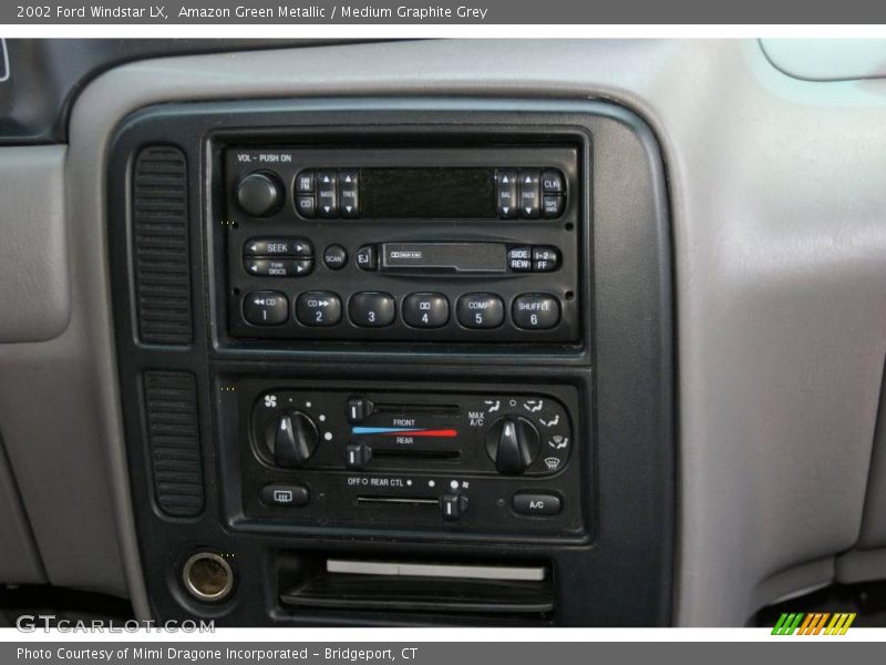 Amazon Green Metallic / Medium Graphite Grey 2002 Ford Windstar LX