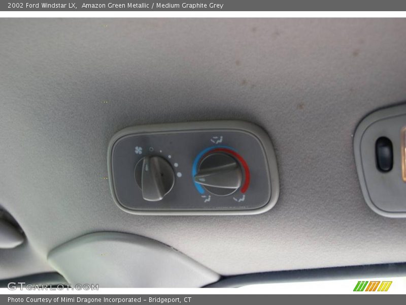 Amazon Green Metallic / Medium Graphite Grey 2002 Ford Windstar LX