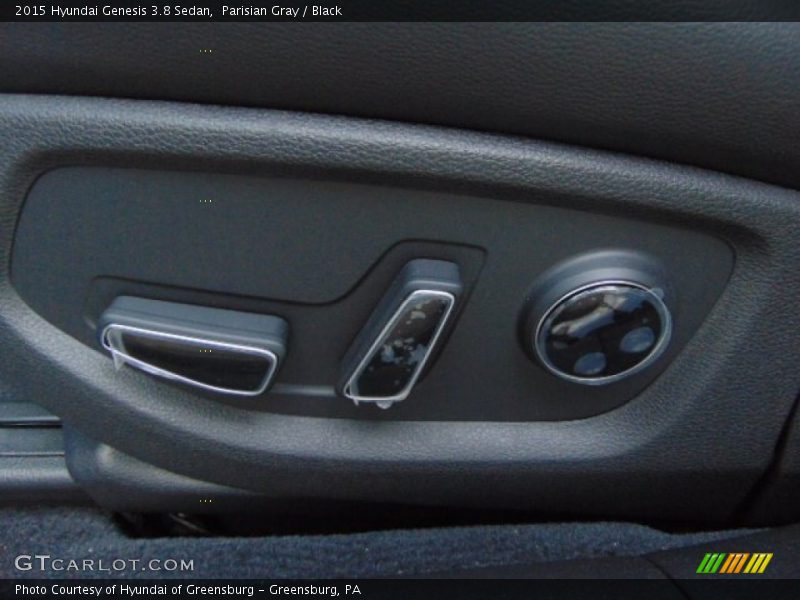 Controls of 2015 Genesis 3.8 Sedan