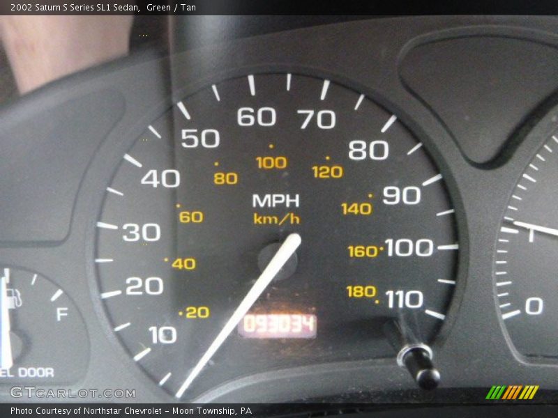 Green / Tan 2002 Saturn S Series SL1 Sedan