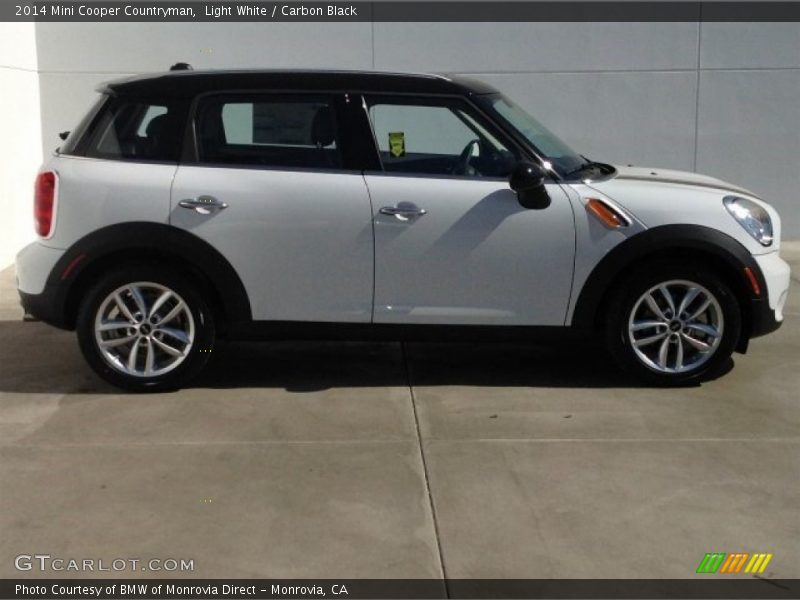 Light White / Carbon Black 2014 Mini Cooper Countryman