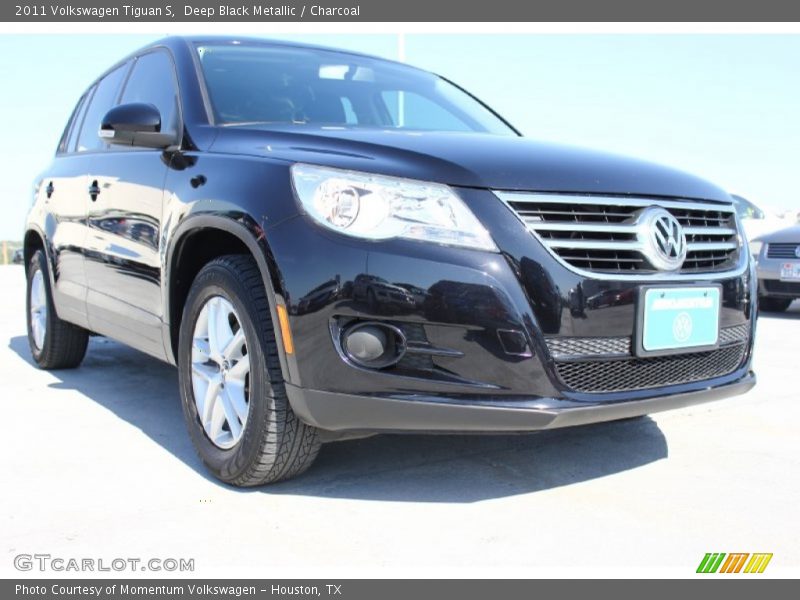 Deep Black Metallic / Charcoal 2011 Volkswagen Tiguan S