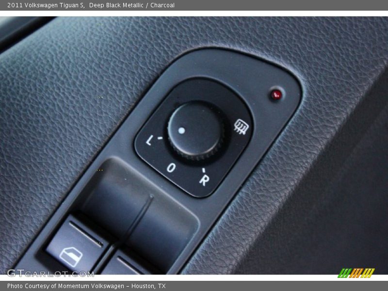 Deep Black Metallic / Charcoal 2011 Volkswagen Tiguan S