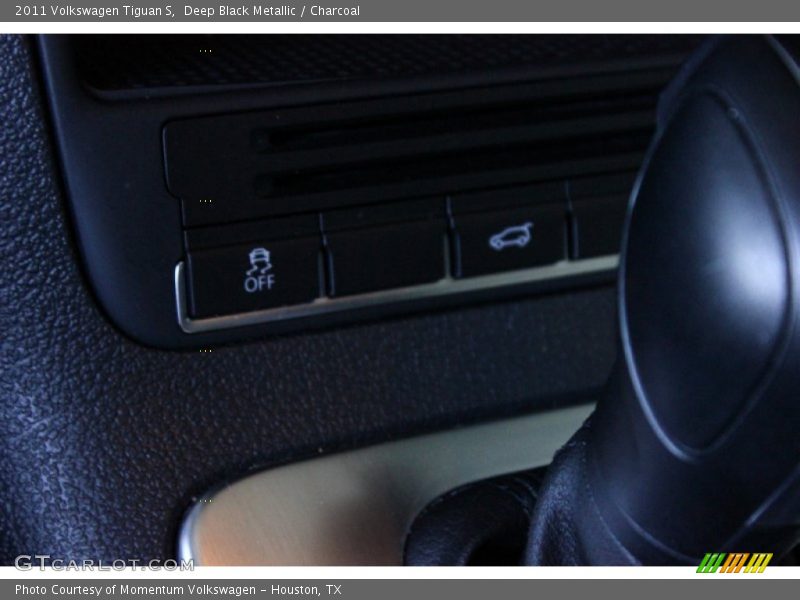 Deep Black Metallic / Charcoal 2011 Volkswagen Tiguan S