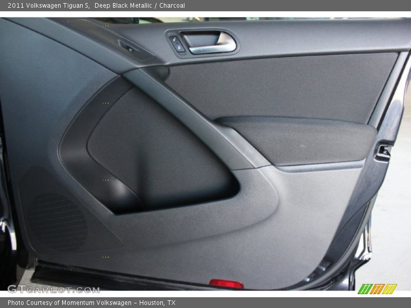 Deep Black Metallic / Charcoal 2011 Volkswagen Tiguan S