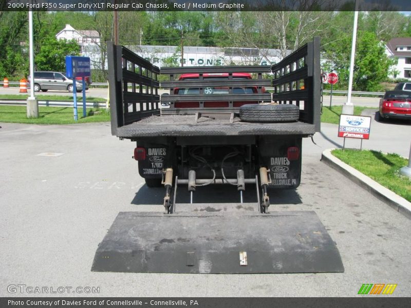 Red / Medium Graphite 2000 Ford F350 Super Duty XLT Regular Cab Chassis