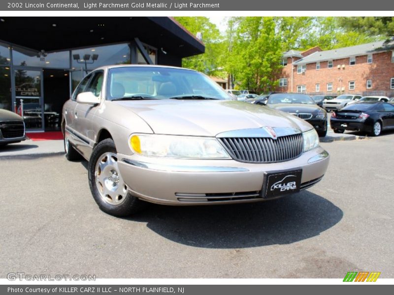 Light Parchment Gold Metallic / Light Parchment 2002 Lincoln Continental