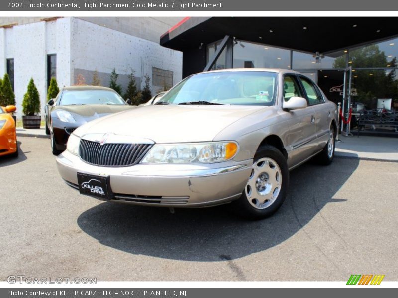 Light Parchment Gold Metallic / Light Parchment 2002 Lincoln Continental
