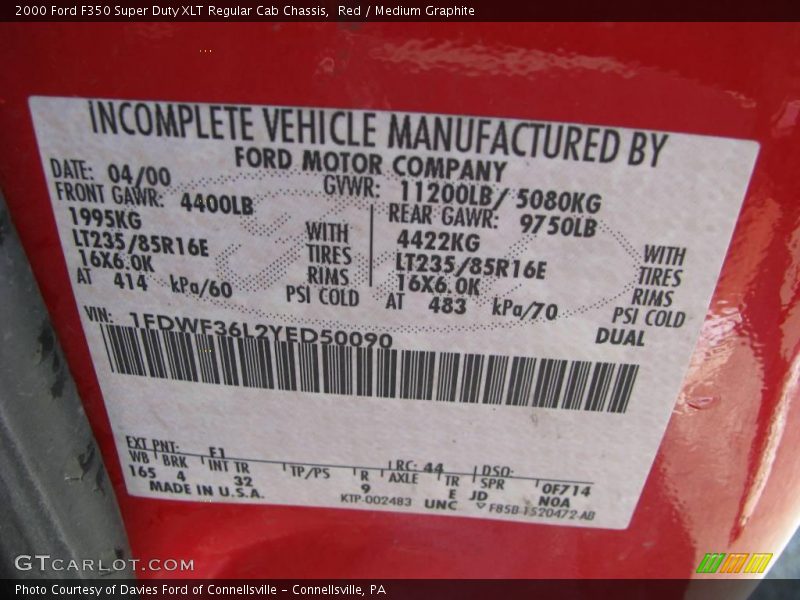 Red / Medium Graphite 2000 Ford F350 Super Duty XLT Regular Cab Chassis