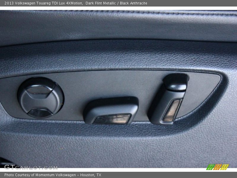 Dark Flint Metallic / Black Anthracite 2013 Volkswagen Touareg TDI Lux 4XMotion