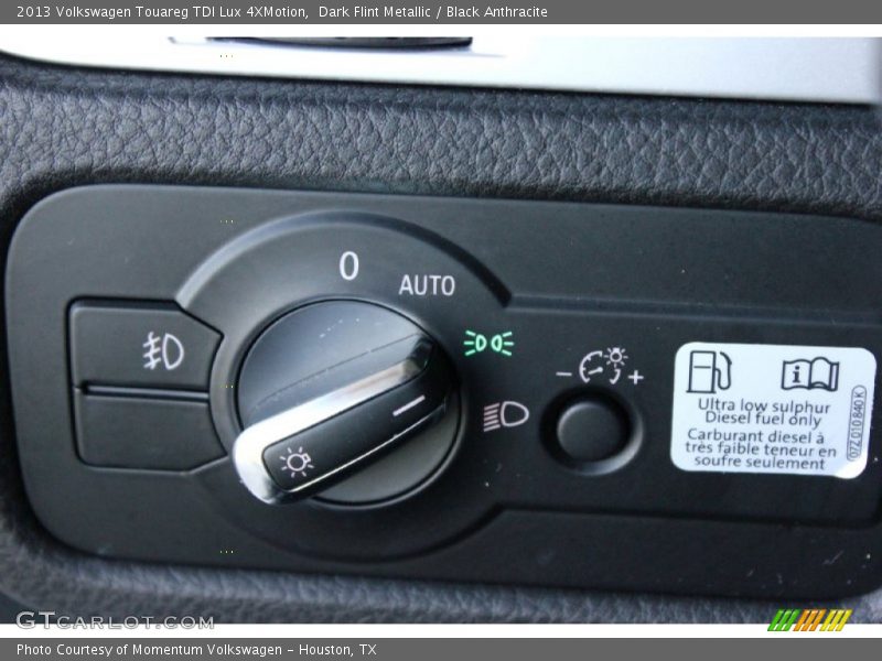 Dark Flint Metallic / Black Anthracite 2013 Volkswagen Touareg TDI Lux 4XMotion