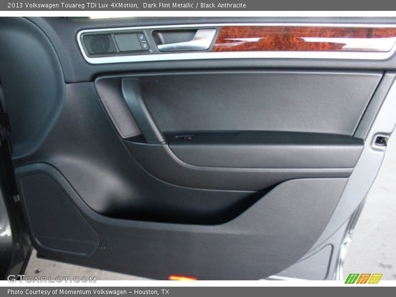 Dark Flint Metallic / Black Anthracite 2013 Volkswagen Touareg TDI Lux 4XMotion