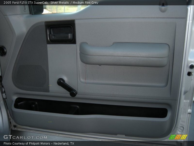 Silver Metallic / Medium Flint Grey 2005 Ford F150 STX SuperCab