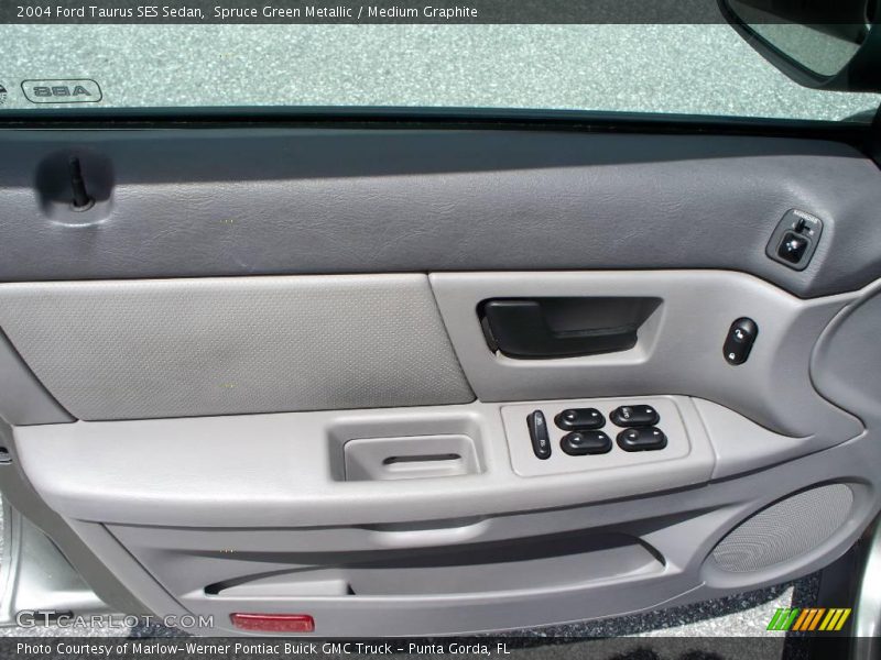 Spruce Green Metallic / Medium Graphite 2004 Ford Taurus SES Sedan
