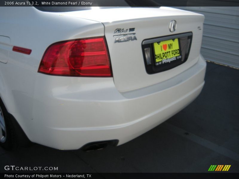 White Diamond Pearl / Ebony 2006 Acura TL 3.2