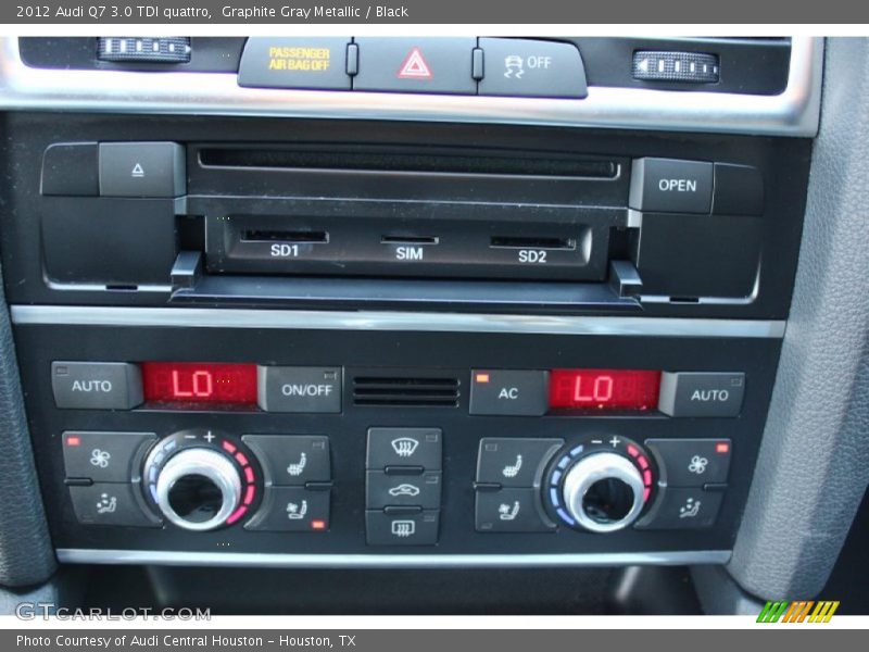 Graphite Gray Metallic / Black 2012 Audi Q7 3.0 TDI quattro