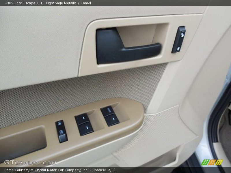 Light Sage Metallic / Camel 2009 Ford Escape XLT