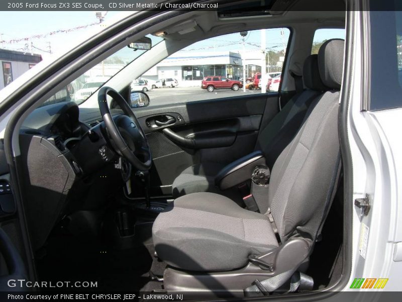CD Silver Metallic / Charcoal/Charcoal 2005 Ford Focus ZX3 SES Coupe