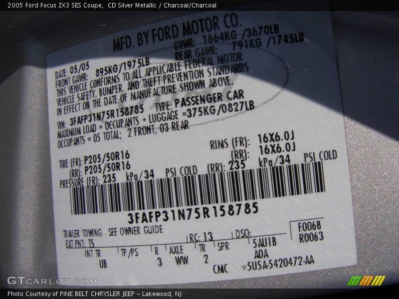 CD Silver Metallic / Charcoal/Charcoal 2005 Ford Focus ZX3 SES Coupe