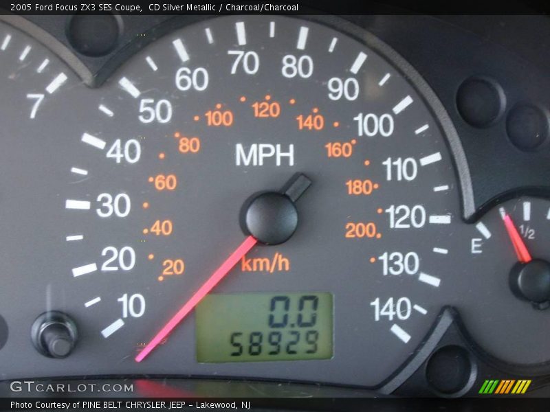 CD Silver Metallic / Charcoal/Charcoal 2005 Ford Focus ZX3 SES Coupe