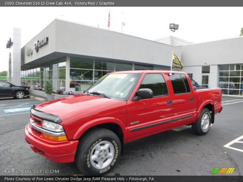 Victory Red / Graphite 2003 Chevrolet S10 LS Crew Cab 4x4