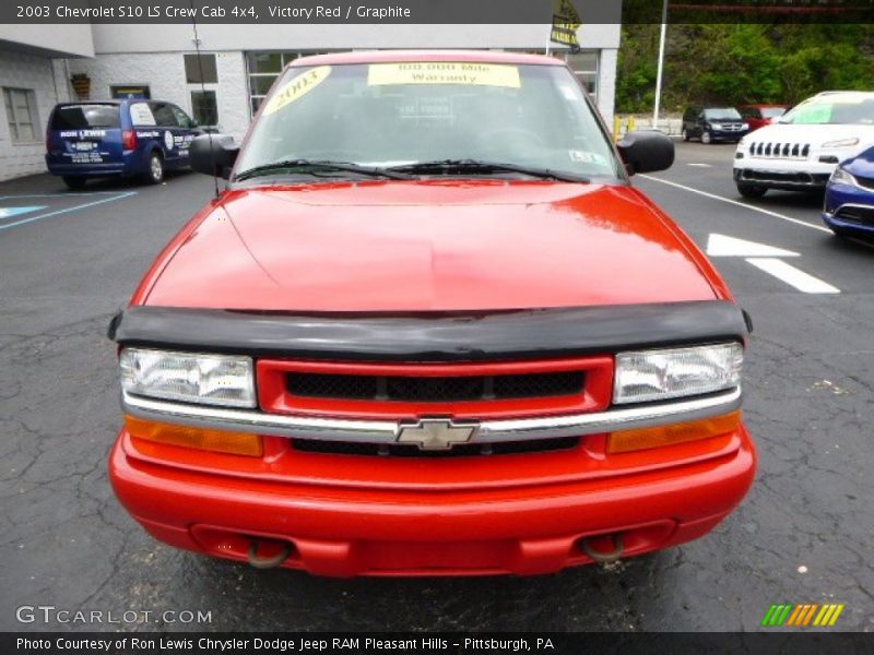 Victory Red / Graphite 2003 Chevrolet S10 LS Crew Cab 4x4