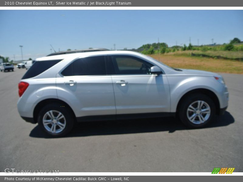 Silver Ice Metallic / Jet Black/Light Titanium 2010 Chevrolet Equinox LT