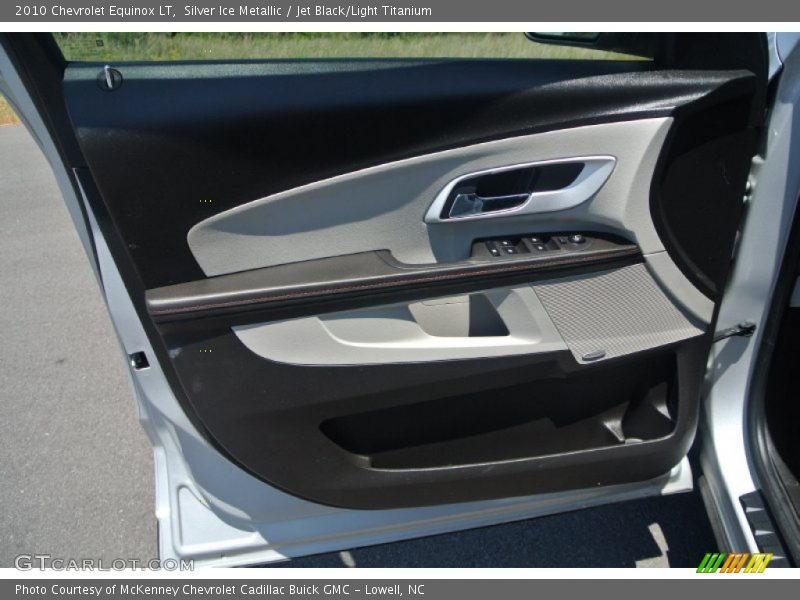 Silver Ice Metallic / Jet Black/Light Titanium 2010 Chevrolet Equinox LT
