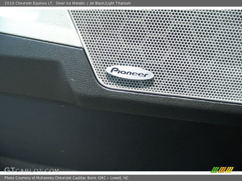 Silver Ice Metallic / Jet Black/Light Titanium 2010 Chevrolet Equinox LT