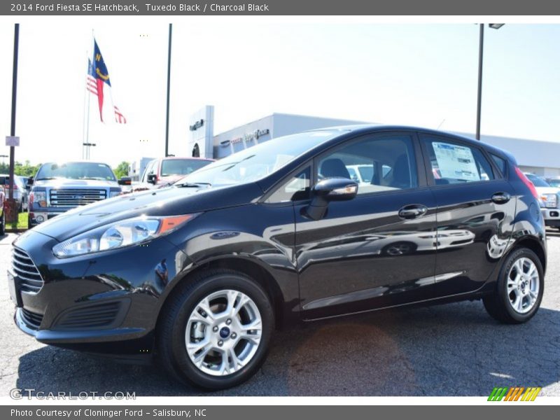 Tuxedo Black / Charcoal Black 2014 Ford Fiesta SE Hatchback