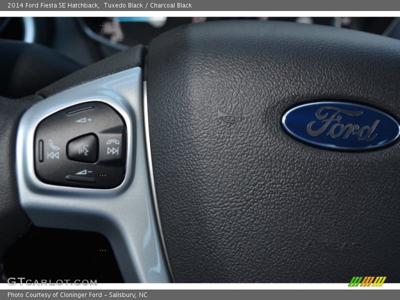 Tuxedo Black / Charcoal Black 2014 Ford Fiesta SE Hatchback