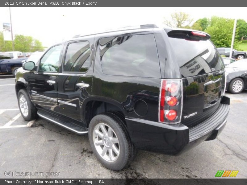 Onyx Black / Ebony 2013 GMC Yukon Denali AWD