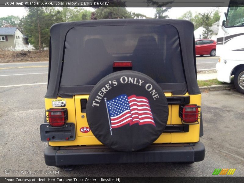 Solar Yellow / Dark Slate Gray 2004 Jeep Wrangler X 4x4