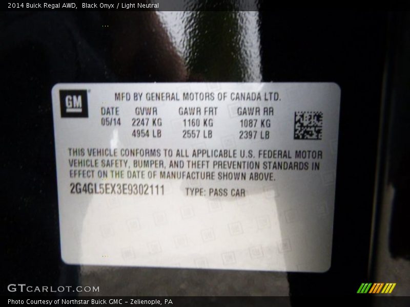 Black Onyx / Light Neutral 2014 Buick Regal AWD