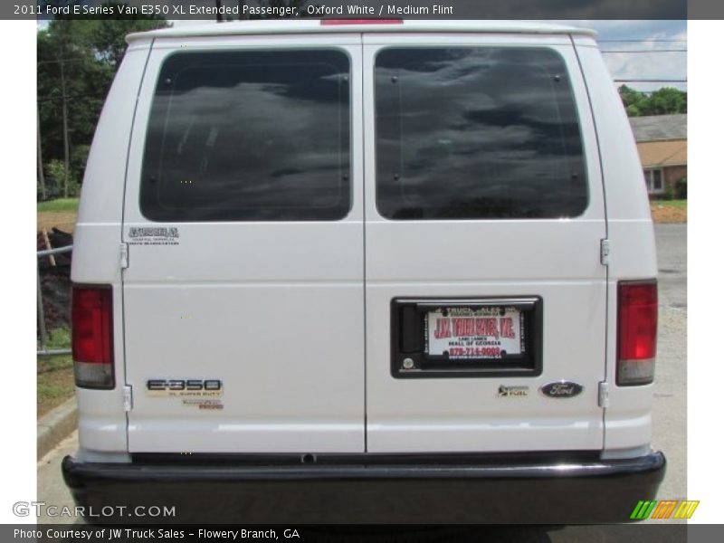 Oxford White / Medium Flint 2011 Ford E Series Van E350 XL Extended Passenger