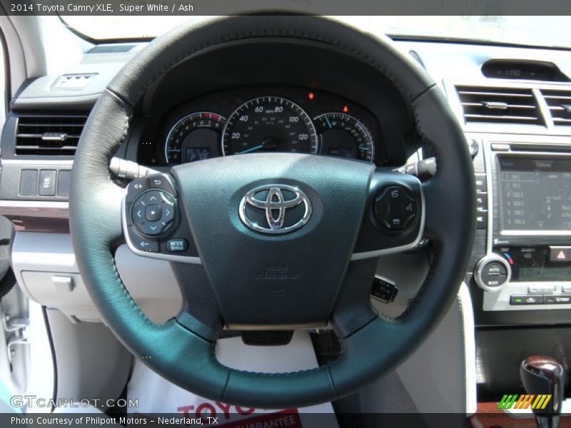 Super White / Ash 2014 Toyota Camry XLE