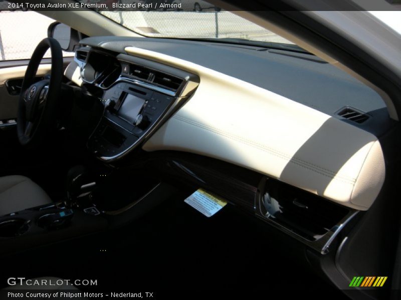 Blizzard Pearl / Almond 2014 Toyota Avalon XLE Premium