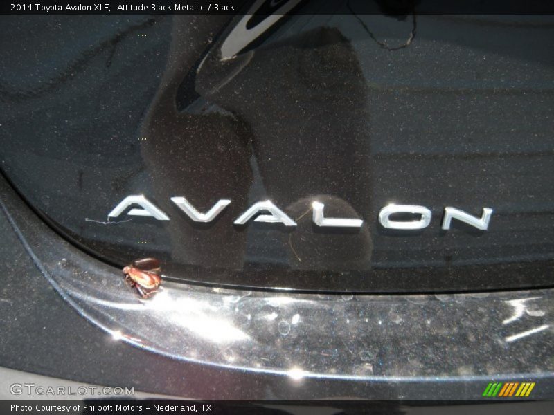 Attitude Black Metallic / Black 2014 Toyota Avalon XLE