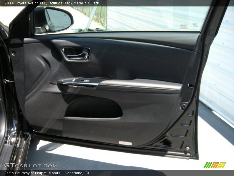 Attitude Black Metallic / Black 2014 Toyota Avalon XLE